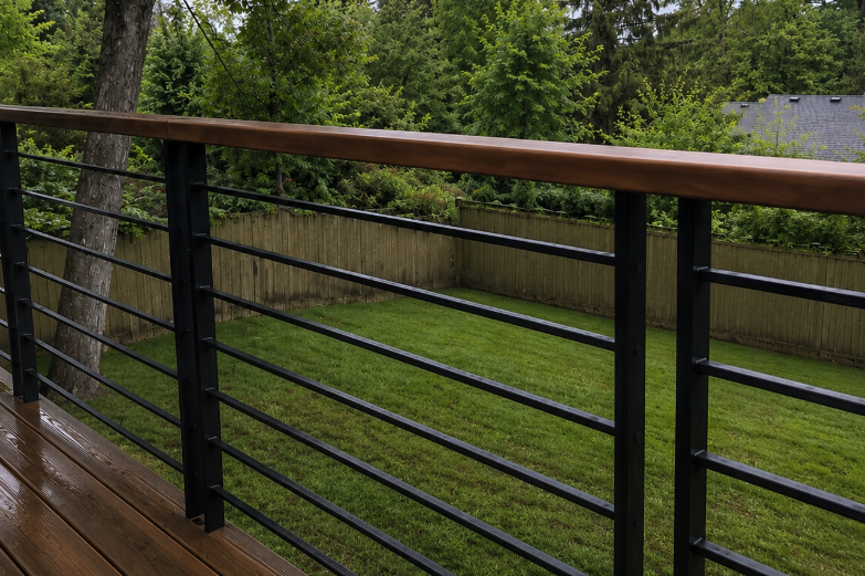 Modern / Minimalist Railing on an Ottawa-area deck